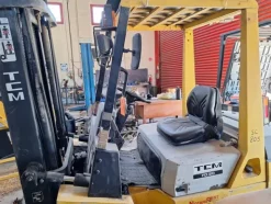 4#8350 CARRELLO ELEVATORE TCM FHD20Z3T