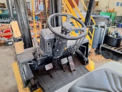 4#8350 CARRELLO ELEVATORE TCM FHD20Z3T