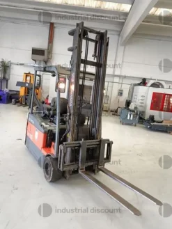 3#9299 Carrello elevatore TOYOTA 7FBEF20