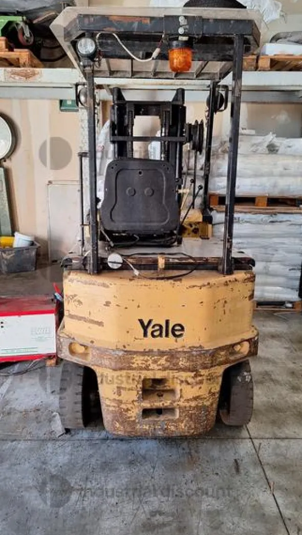 95#9909 Carrello elevatore Yale