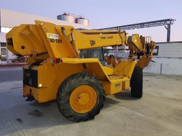 10#4630 Carrello telescopico JCB 530-120