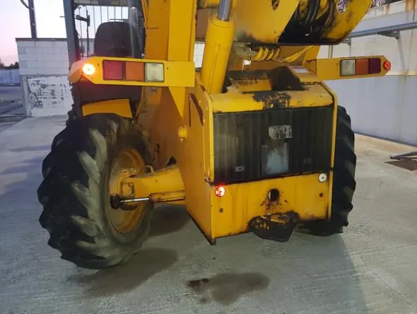 10#4630 Carrello telescopico JCB 530-120