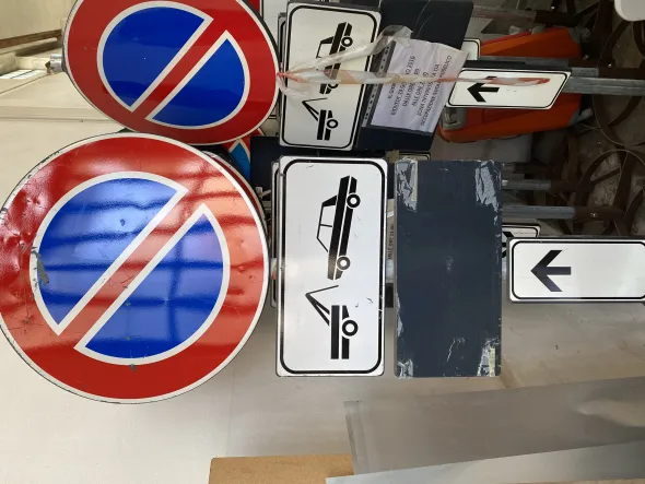 CARTELLI SEGNALETICA