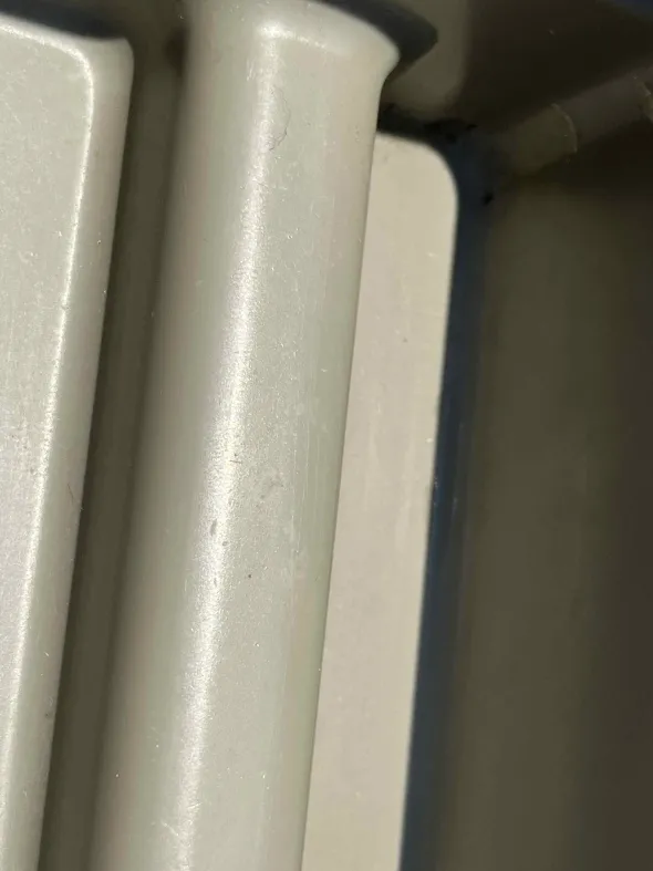 Cassetto plastica per macchina da cucire industriale