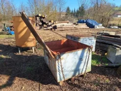 34#9149 Cassone porta attrezzi in ferro