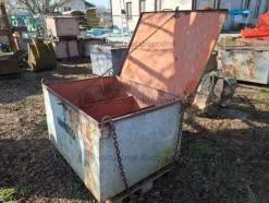 34#9149 Cassone porta attrezzi in ferro