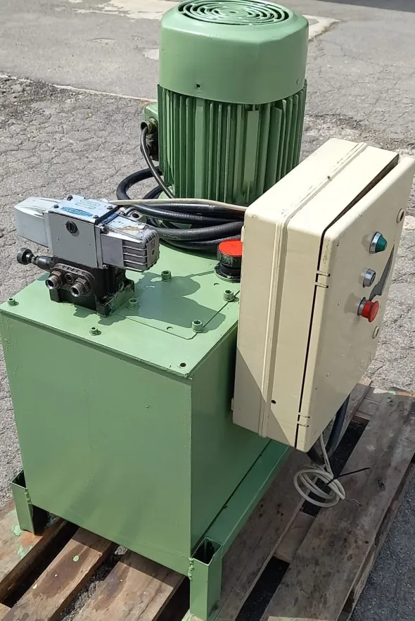 Centralina Oleodinamica Serbatoio 120 L Motore 7,5 Hp