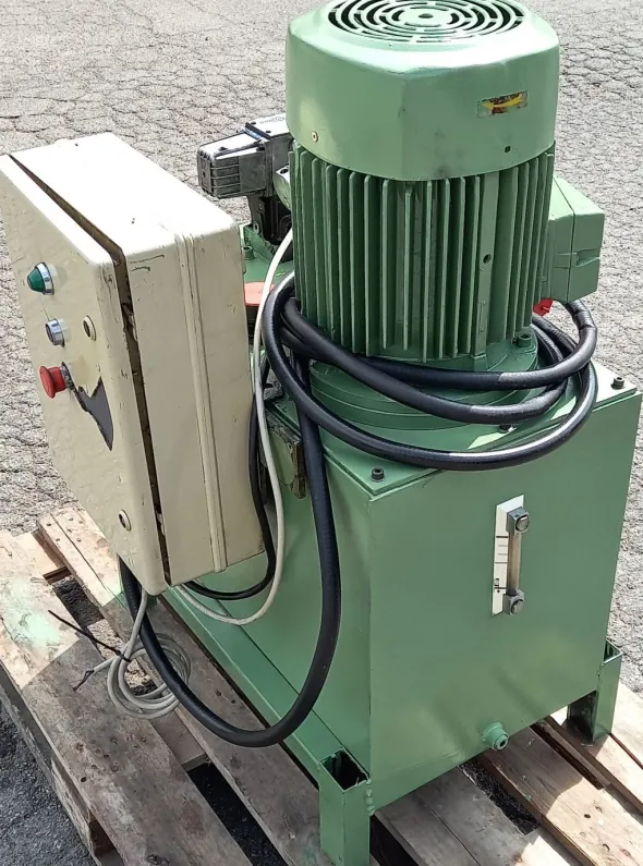 Centralina Oleodinamica Serbatoio 120 L Motore 7,5 Hp