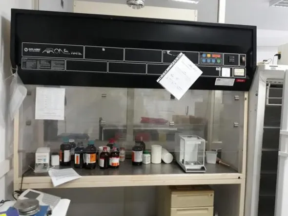11#3675 Centrifuga Beckman e HPLC Akta basis 10 Amersham