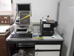 11#3675 Centrifuga Beckman e HPLC Akta basis 10 Amersham