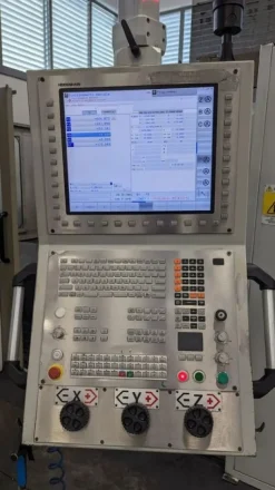 Centro di lavoro 5 assi CNC TIGER