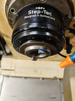 Centro di lavoro CNC MIKRON VCE 1000X PRO