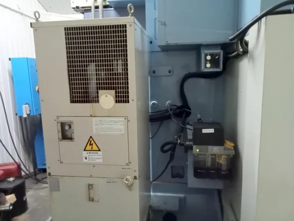 Centro di lavoro CNC OKK VM5-II
