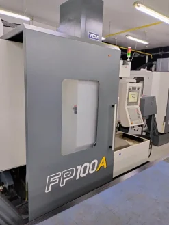 Centro di lavoro CNC YCM FP100A
