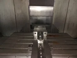 18#7717 Centro di lavoro Mikron VCE 1000 pro