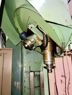CENTRO DI LAVORO VERT. "FAMUP" MOD. FCN 500/6
