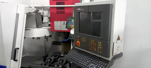 Centro di lavoro verticale CNC CINCINNATI MILACRON