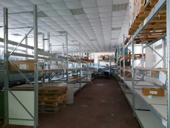 1#6885 Cessione compendio aziendale di società dedita a distribuzione farmaci