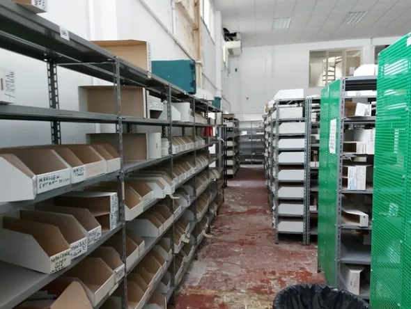 1#6885 Cessione compendio aziendale di società dedita a distribuzione farmaci