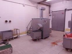 1#7971 Cessione di azienda dedita alla macellazione e commercializzazione di carni suine fresche e stagionate