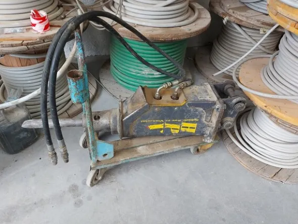1#8009 Cessione di azienda dedita specializzata in impianti elettrici