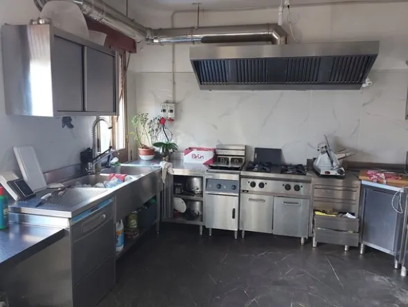 1#8218 Cessione di azienda esercente l'attività di bar