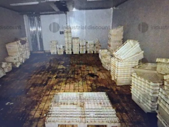 22#9389 Ceste bianche per alimenti e pedana in acciaio inox