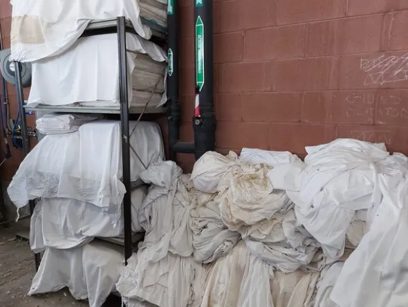 9#8011 Ceste portabiancheria e materiale tessile
