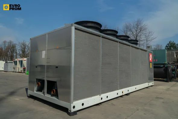 Chiller Climaveneta 311/327 kW | pompa di calore| Nuovo