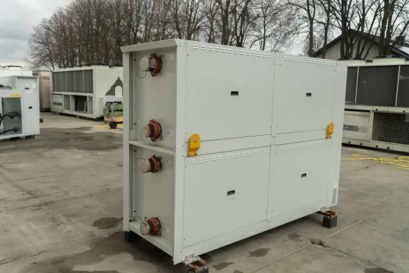 Climaveneta water cooled chiller | 396/439 kW | Nuovo
