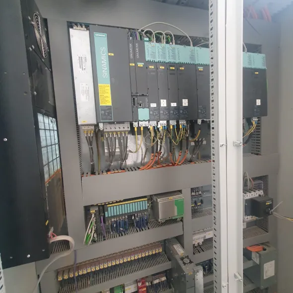 CNC SYSTEM ROBOT 5 ASSI IN CONTINUO