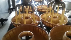 Colatrice automatica per impasto bi-colore