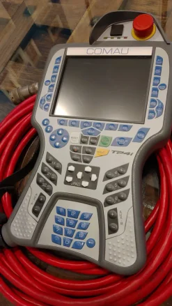 COMAU TP4i, Teach Pendant, Unità di comando, Tastierino