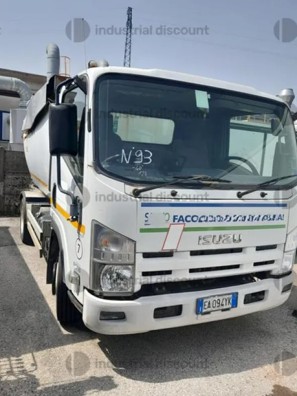 3#10311 Compattatore per rifiuti Isuzu