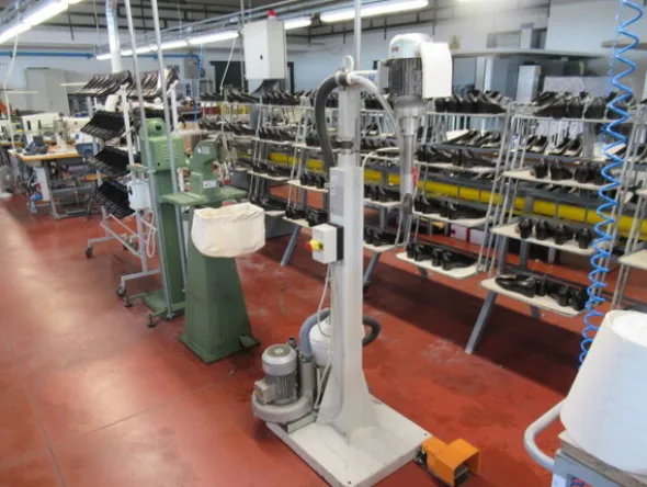 1#5971 Compendio beni mobili per produzione di calzature