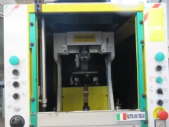 1#5971 Compendio beni mobili per produzione di calzature