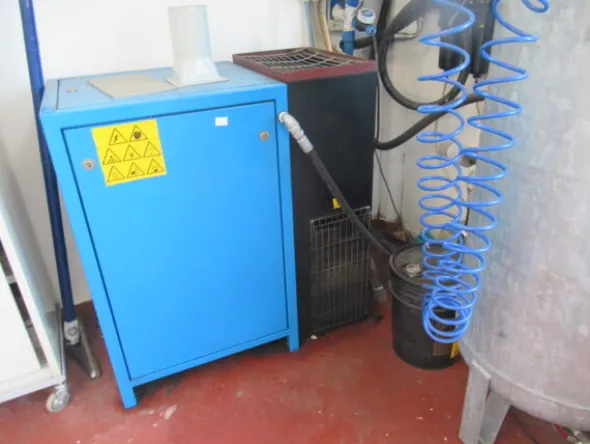 1#5971 Compendio beni mobili per produzione di calzature