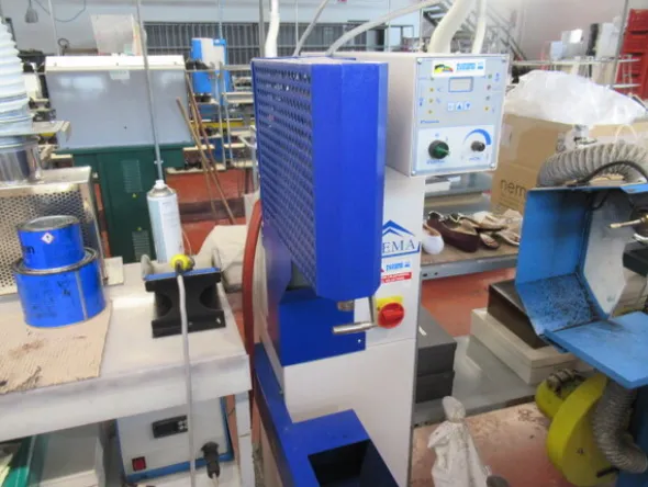 1#5971 Compendio beni mobili per produzione di calzature