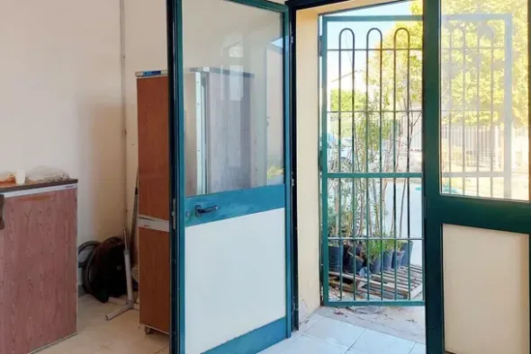 #20409 Complesso artigianale con cortile e pertinenze