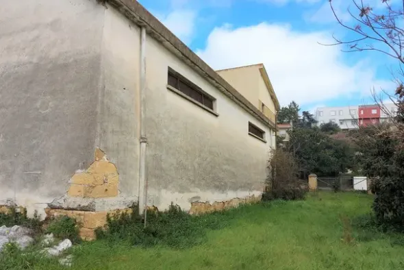 #19429 Complesso artigianale con cortile e pertinenze