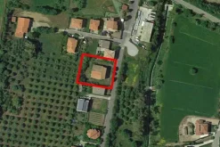 #19435 Complesso artigianale con cortile e pertinenze