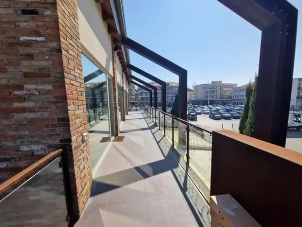 #26265 Complesso Commerciale e Residenziale nel Cuore di Cervia