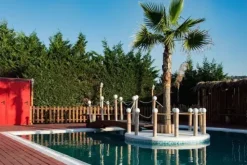 #15979 Complesso immobiliare ricettivo con abitazione ristorante piscina e sala ballo