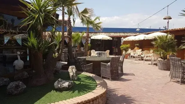 #15979 Complesso immobiliare ricettivo con abitazione ristorante piscina e sala ballo
