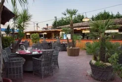 #15979 Complesso immobiliare ricettivo con abitazione ristorante piscina e sala ballo