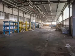 #24062 Complesso industriale in posizione strategica