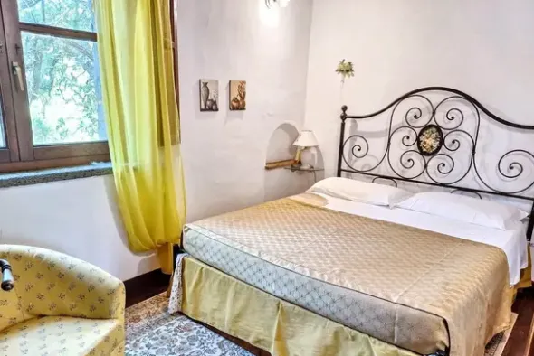 #2535007 Complesso ricettivo con piscina e maneggio