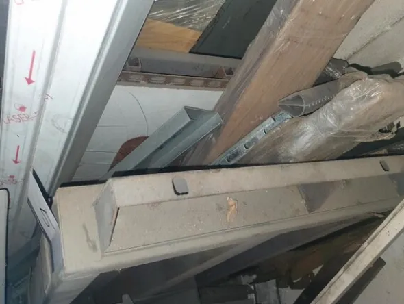4#7404 Componenti per cabine di ascensore