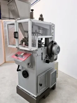 COMPRIMITRICE ROTATIVA RONCHI–AR 18/23(PH-PR-COM-38)