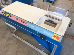 CONFEZIONATRICE AUTOMATICA DA FILM TUBOLARE